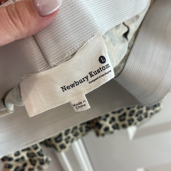 Leopard Flare Jeans w Elastic Waist band - Picture 3 of 6